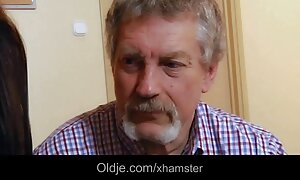 مارینکا در چکمه های عکس کون زنم شهوانی مشکی لعنتی می کند